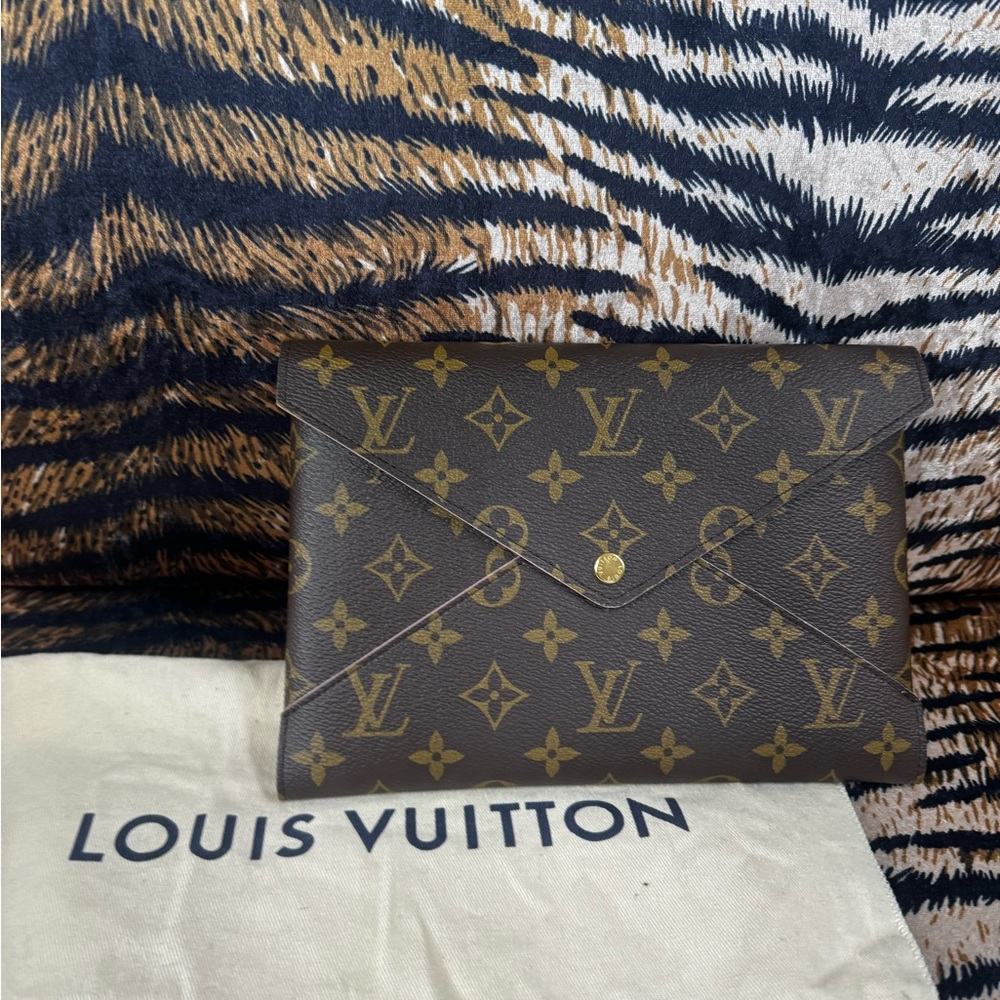 Louis Vuitton Kirigami Pochette
